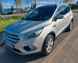 Ford Ford Kuga 1,5 EcoBoost 4x2 110kW COOL & CONNECT C. Gebrauchtwagen