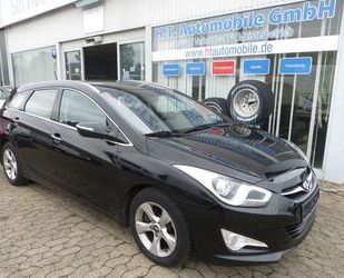 Hyundai Hyundai i40 cw Style Diesel-Kamera-PDC-Navi-Sitzh. Gebrauchtwagen