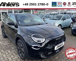 Fiat Fiat 600 +AUTOMATIK+KAMERA+SHZ+CARPLAY+TOTWINKEL+K Gebrauchtwagen