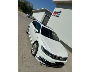 VW Volkswagen Passat Variant 2.0 TDI SCR 140kW DSG 4M Gebrauchtwagen