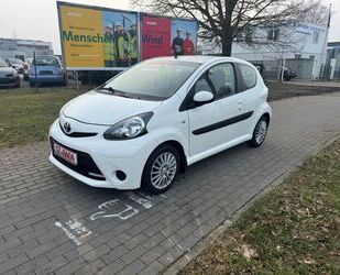 Toyota Toyota Aygo AYGO Cool Go *1-Hand*Klima*NAVI* Gebrauchtwagen