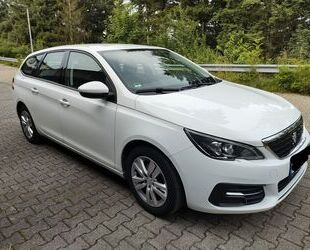 Peugeot Peugeot 308 PureTech 130 Tech Edition SW Tech Edit Gebrauchtwagen