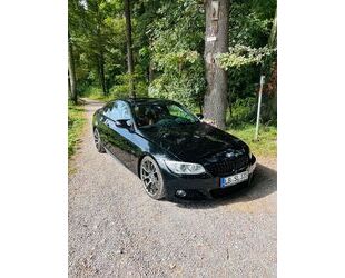 BMW BMW 335i xDrive Coupé M Sport, KW v3, M Perf. Aga Gebrauchtwagen