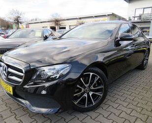 Mercedes-Benz Mercedes-Benz E220 d Lim. Avantgarde *PANO *WIDESC Gebrauchtwagen