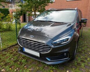 Ford Ford S-Max 2,0 EcoBlue 7 Sitze Titanium Businesspa Gebrauchtwagen