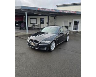 BMW BMW 320d Limousine Xenon!8-fach bereift!Top gepf. Gebrauchtwagen