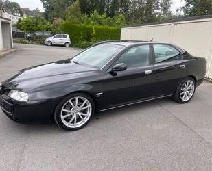 Alfa Romeo Alfa Romeo Alfa romeo 166.2,4JTD.20V.Disti.Sporttr Gebrauchtwagen