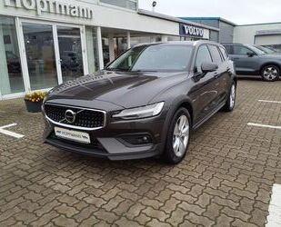 Volvo Volvo V60 CC Plus B5 Benzin AWD / Winterräder Gebrauchtwagen