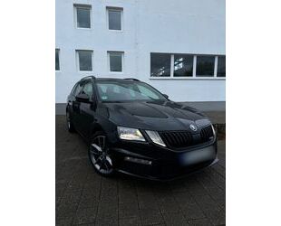 Skoda Skoda Octavia 2.0 TSI DSG RS Combi - AHK/SHZ/ACC/N Gebrauchtwagen