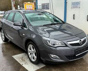 Opel Opel Astra J Sports Tourer Sport XENON/SHZ/PDC/AHK Gebrauchtwagen