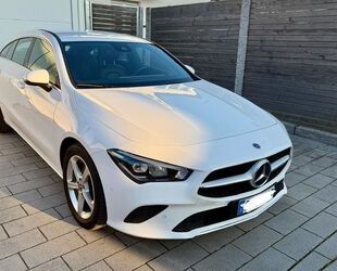 Mercedes-Benz Mercedes-Benz CLA 200d Shooting Brake 4MATIC Autom Gebrauchtwagen