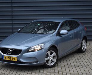 Volvo Volvo V40 1.5 T3 MOMENTUM | Tempomat | 153PK autom Gebrauchtwagen