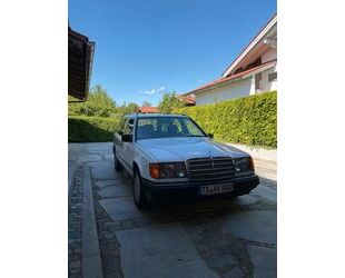 Mercedes-Benz Mercedes-Benz W124 230TE Automatik Kombi AHK TÜV 1 Gebrauchtwagen