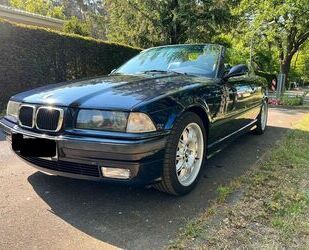 BMW BMW 320i Cabrio Sport Edition Sport Edition Gebrauchtwagen