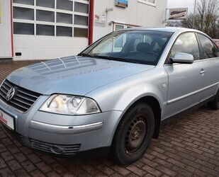 VW Volkswagen Passat Lim. Trendline Navi Teilleder 2. Gebrauchtwagen