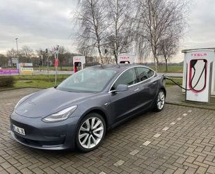 Tesla Tesla Model 3 AWD Dualmotor Long Range 8 Räder AHK Gebrauchtwagen