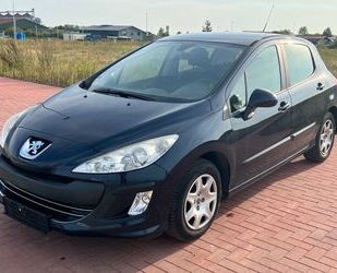 Peugeot Peugeot 308 Tendance 1.4 Benzin TÜV Neu *1Hand Gebrauchtwagen