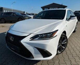 Lexus Lexus ES 300h F SPORT + Executive + Full equipment Gebrauchtwagen