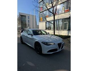 Alfa Romeo Alfa Romeo Giulia Super 2.2 Diesel 132 kW Super Gebrauchtwagen