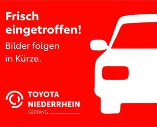 Toyota Toyota Yaris Hybrid Team D LED+RFK+CARPLAY+KEYLESS Gebrauchtwagen