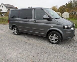 VW Volkswagen T5 Caravelle 4Motion / 53Tkm / AHK / Re Gebrauchtwagen