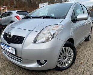 Toyota Toyota Yaris Travel PDC NAVI KLIMA Gebrauchtwagen