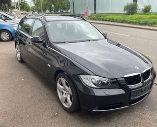 BMW BMW 320 Baureihe 3 Touring 320i,LEDER,KLIMA Gebrauchtwagen