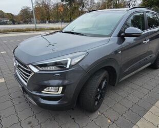 Hyundai Hyundai Tucson 2.0 CRDi ,Prem. 4WD Prem., AHK, Gar Gebrauchtwagen