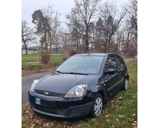 Ford Ford Fiesta 1.3 44 kW Ambiente Ambiente Gebrauchtwagen