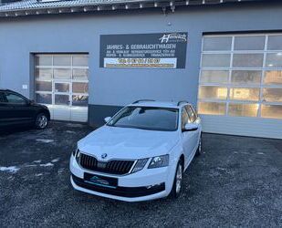 Skoda Skoda Octavia Combi Tour Navi AHK SHZ PDC Alu Klim Gebrauchtwagen