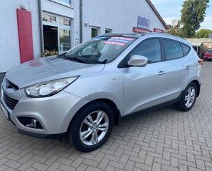 Hyundai Hyundai ix35Premium4WD,Automatik,Leder,Panoramadac Gebrauchtwagen