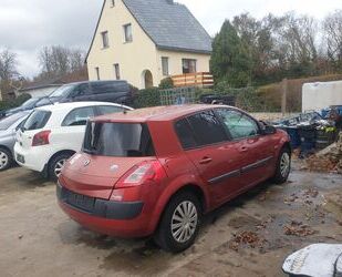 Renault Renault Megane Authentique 1.6 16V Gebrauchtwagen