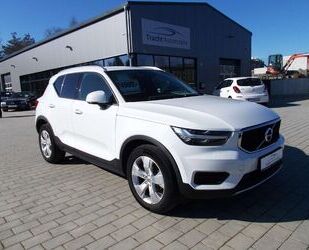 Volvo Volvo XC40 Momentum 2WD Gebrauchtwagen