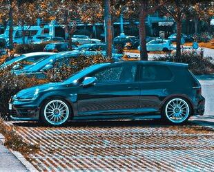 VW Volkswagen Golf 2.0 R TSI DSG 4MOTION BMT R R APR Gebrauchtwagen