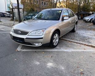 Ford Ford Mondeo 1.8 92 kW Ghia, Guter Zustand, TÜV NEU Gebrauchtwagen