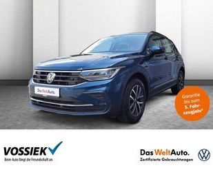 VW Volkswagen Tiguan 2.0 TDI Life NAVI AHK KAMERA ACC Gebrauchtwagen