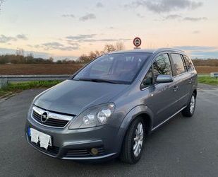 Opel Opel Zafira 1.8 Cosmo Gebrauchtwagen