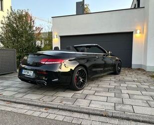 Mercedes-Benz Mercedes-Benz Mercedes-AMG C 63S CABRIO SCHWARZ VO Gebrauchtwagen