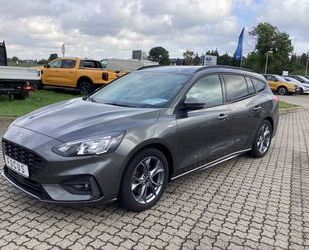 Ford Ford Focus Turnier ST-Line / Winter-Paket/Rückfahr Gebrauchtwagen