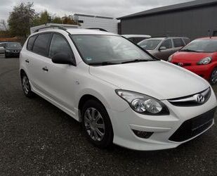 Hyundai Hyundai i30 COMBI+KETTE NEU+INSP NEU+TÜV NEU+KLIMA Gebrauchtwagen