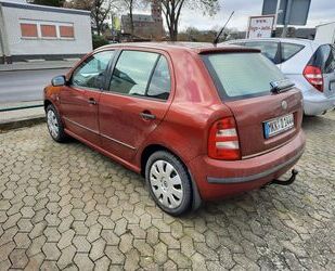 Skoda Skoda Fabia 1.4 16V 74 kW Elegance Elegance Gebrauchtwagen