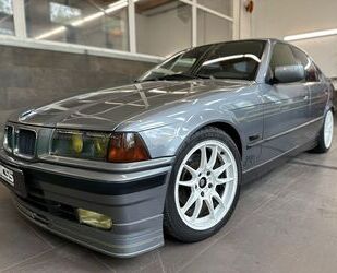 Alpina ALPINA B6 2.8/2 Schalter JAPAN Import Sammler Gebrauchtwagen