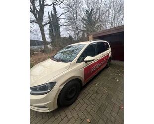 VW Volkswagen Touran 2.0 TDI SCR DSG IQ.DRIVE IQ.DRIV Gebrauchtwagen