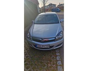 Opel Opel Astra GTC 1.6 ECOTEC Sport 85kW Sport Gebrauchtwagen