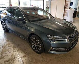 Skoda Skoda Superb Combi TSI/iV DSG L&K AHK Navi Standhz Gebrauchtwagen