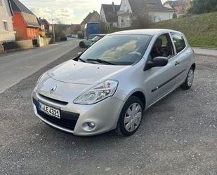 Renault Renault Clio Expression 1.2 16V 75 Gebrauchtwagen