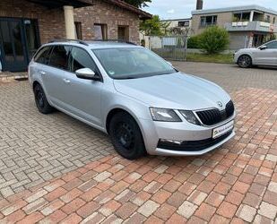 Skoda Skoda Octavia Combi Ambition+1.Hand+Scheckheft+Nav Gebrauchtwagen