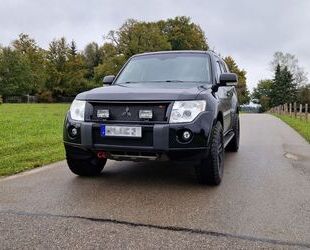 Mitsubishi Mitsubishi Pajero 3,2 4WD 200PS Invite Expedition Gebrauchtwagen