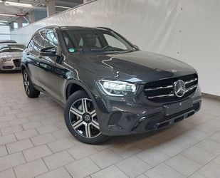 Mercedes-Benz Mercedes-Benz GLC 300 e Exclusive 19*DAB*VollLede Gebrauchtwagen