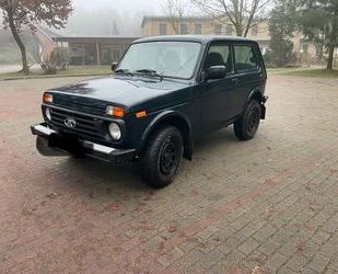 Lada Lada Niva 1.7i 4x4 Original Original Gebrauchtwagen